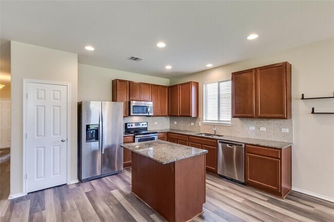 Building Photo - 216 Golden Butterfly Dr