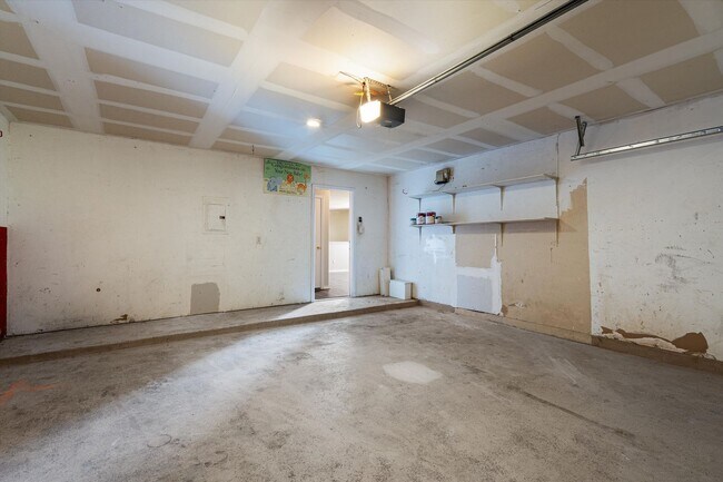 Building Photo - 142 Jack Rabbit Ln