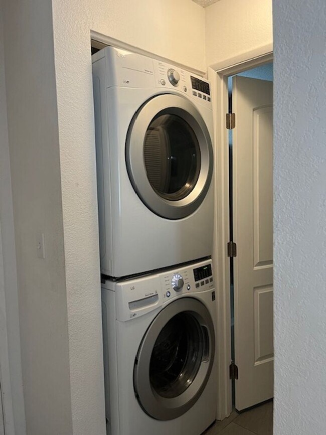 Building Photo - Fully Upgraded and Private 2 Bedroom / 2 Bath Condo