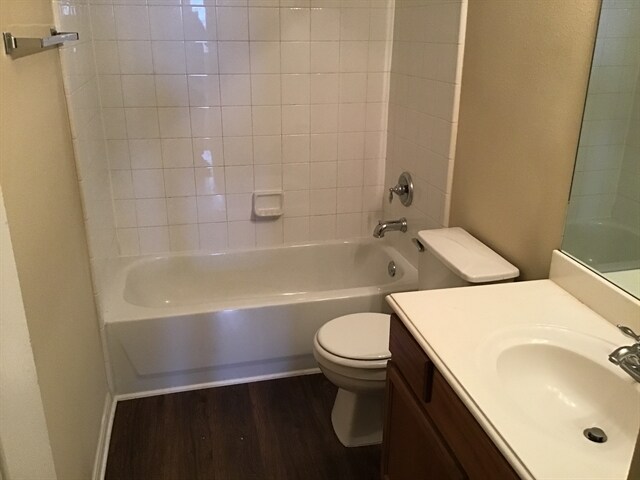 Building Photo - 10523 Linsley Lane