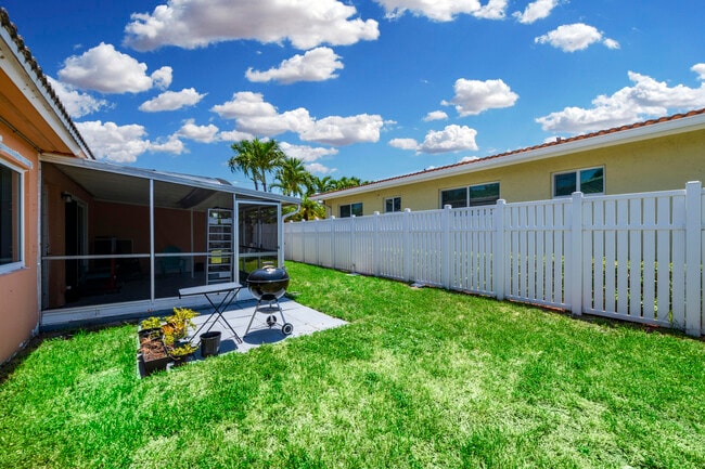 Building Photo - 4511 Sea Grape Dr