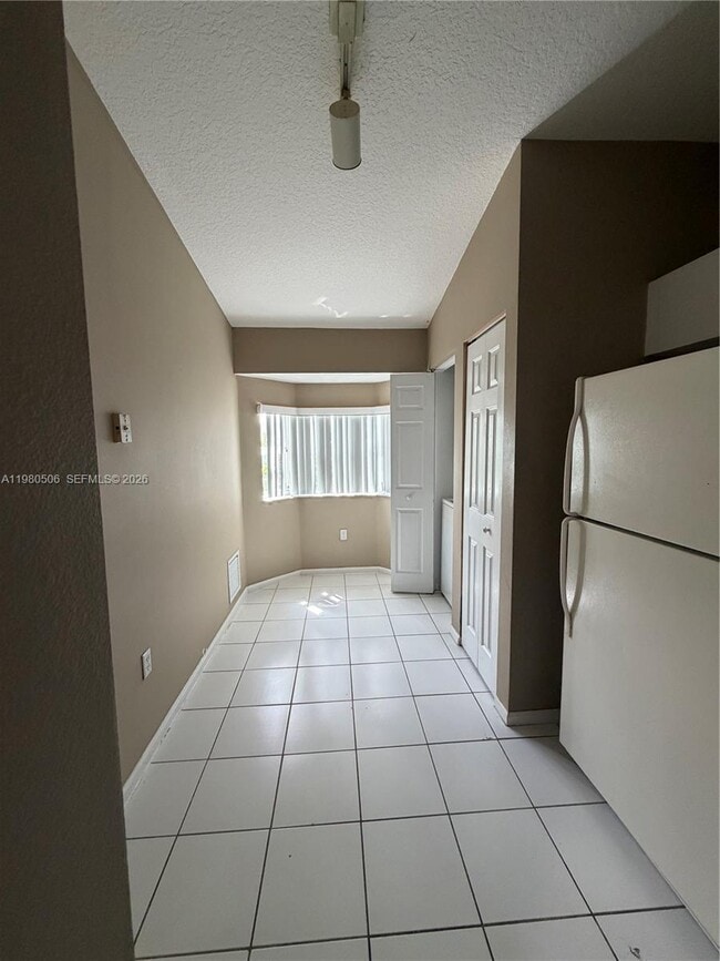 Building Photo - 3780 N Jog Rd