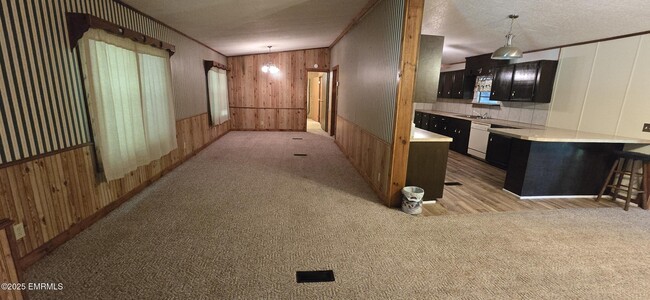Building Photo - 1243 Co Rd 14