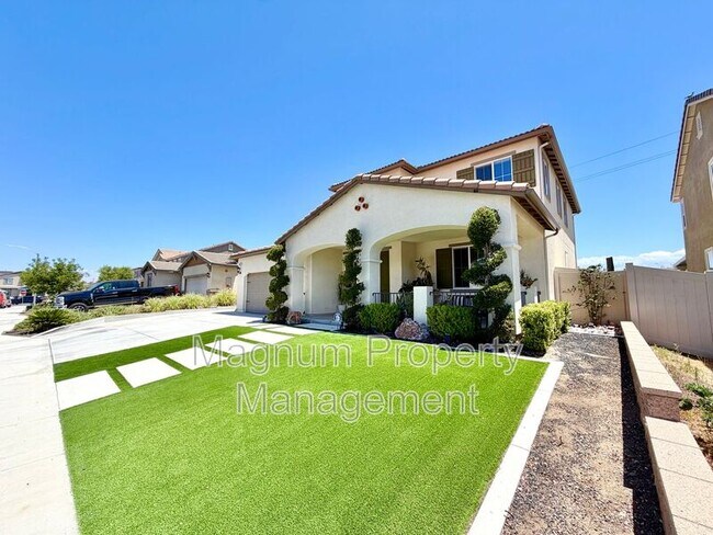 Building Photo - 34257 Swordfern Pl