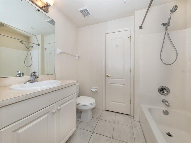 Building Photo - 4437 Corso Venetia Blvd