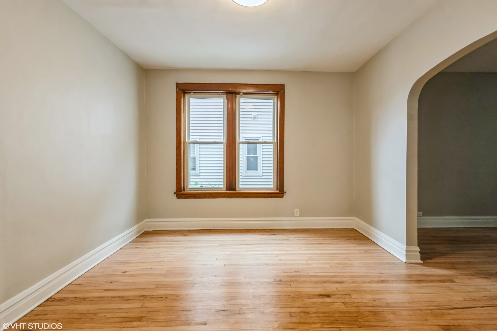 Dining Room Angle 2 - 5138 W Montrose Ave