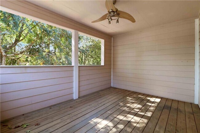 Building Photo - 2915 E Sterling Ct