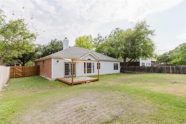Building Photo - 6614 Bramber Ln