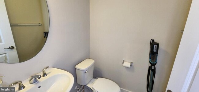 Building Photo - 5606 Hyattsville Dr