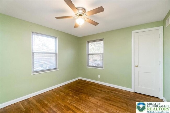 Building Photo - 240 Palmer St