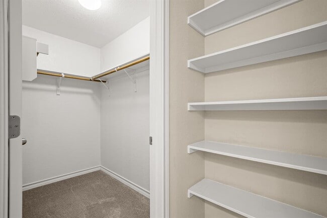 Building Photo - 1700 W Broade St