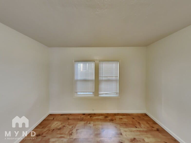 Building Photo - 2515 64th Ave