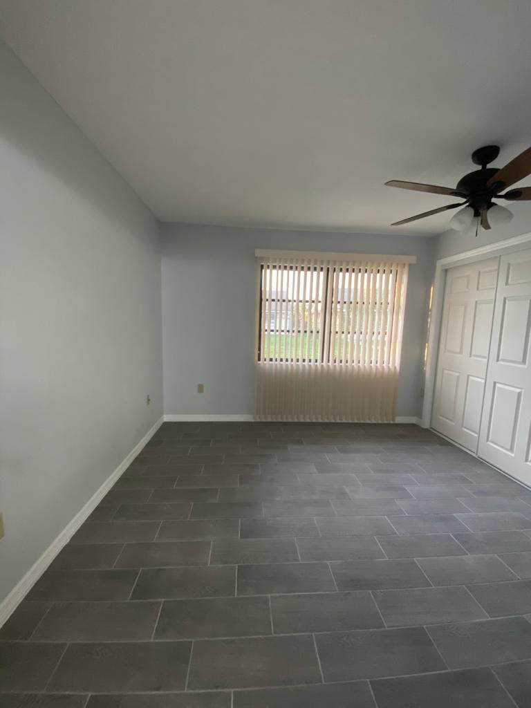 Building Photo - 12120 De Leon Dr