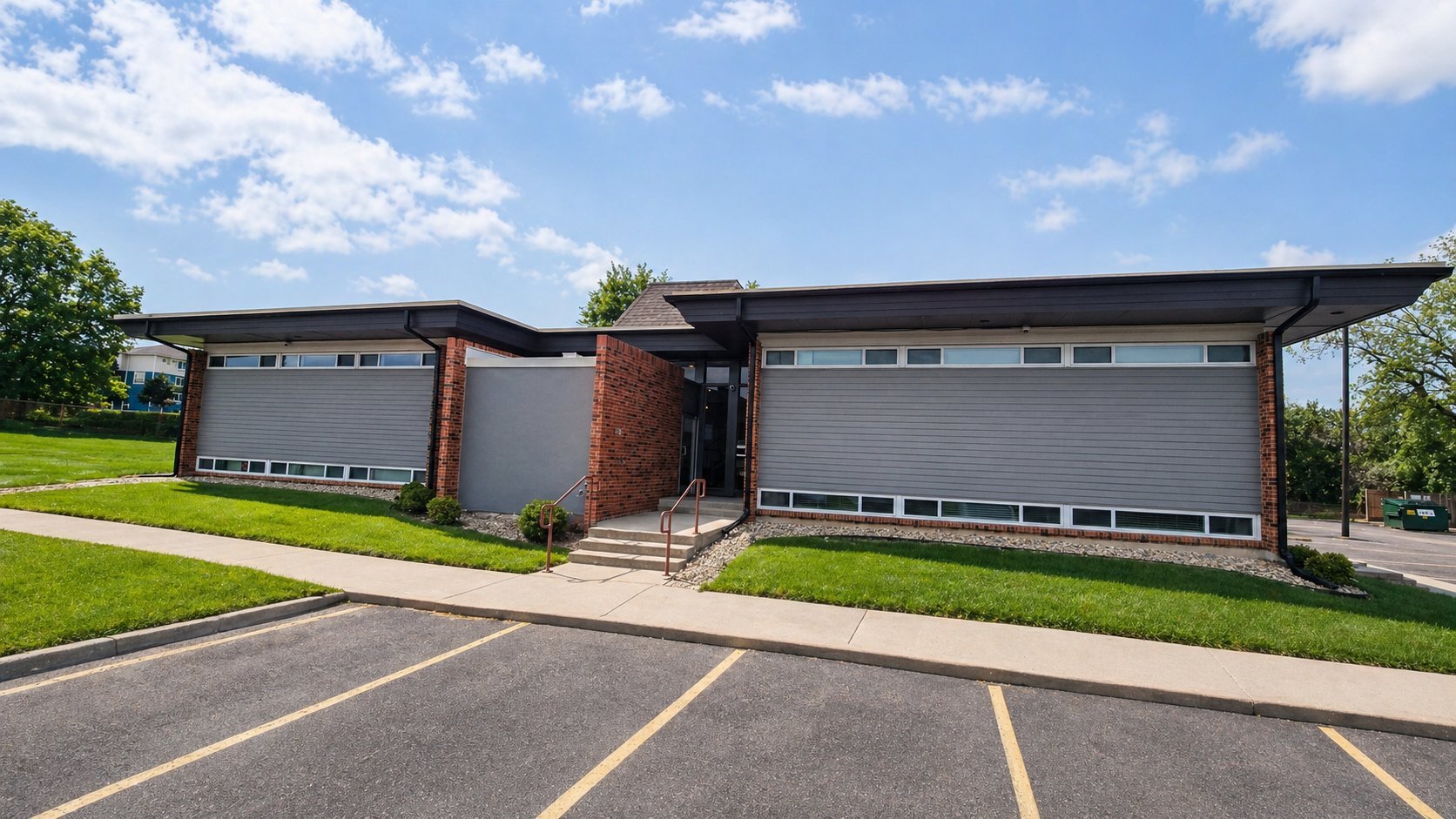 Building Photo - 5211 E 112 Terrace