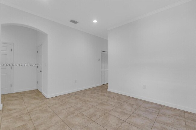 Building Photo - 11014 SW 237th Ln