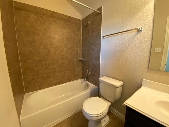 Building Photo - July Move-In Special