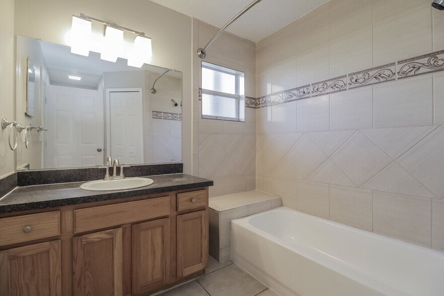 Building Photo - 20411 Marlin St