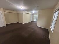 Building Photo - 30 Elm Ct