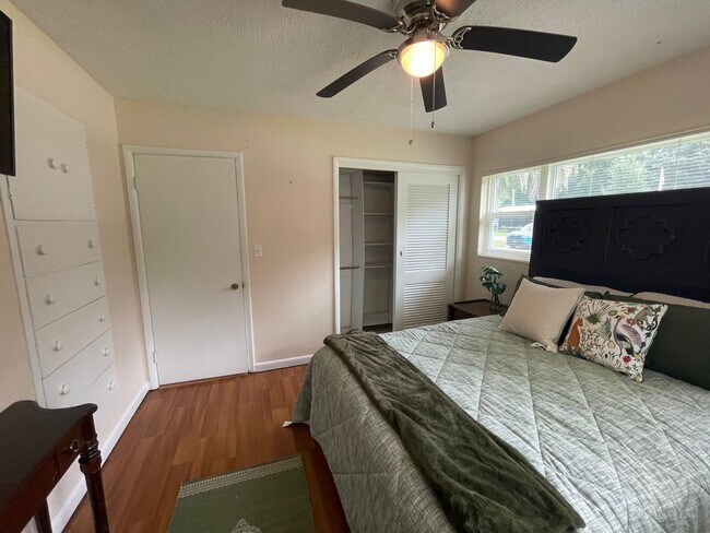 Building Photo - Updated 3BR/2BA Home in Dunnellon – Furnished Option & Extra Storage