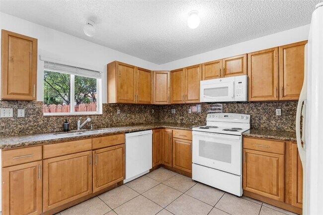 Building Photo - 14155 SW 179th Terrace