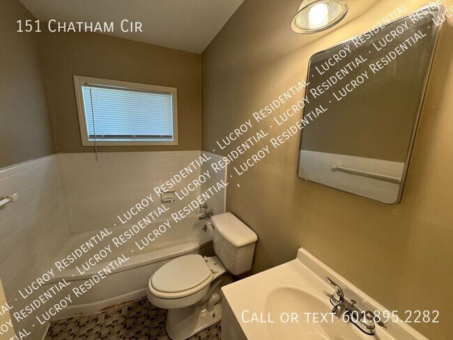 Building Photo - 151 Chatham Cir