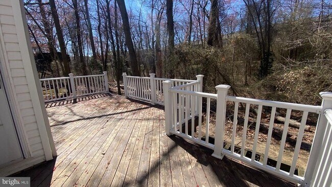 Building Photo - 7642 Bluff Point Ln