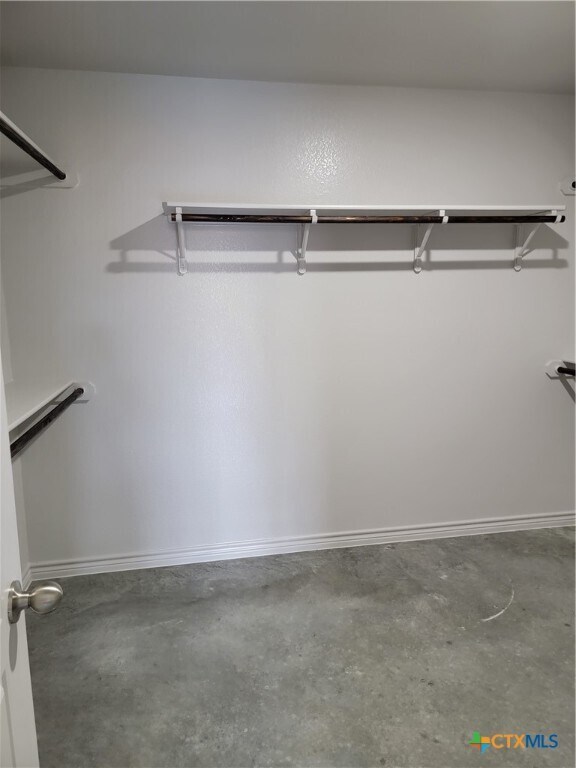 Building Photo - 818 Freedom Cir