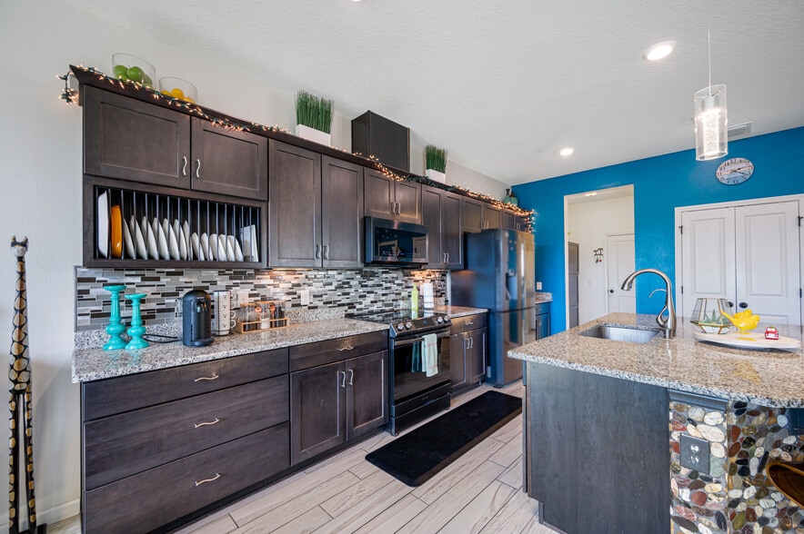 Building Photo - 12171 Moss Lake Loop