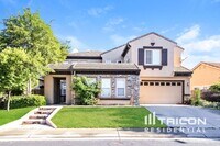 Building Photo - 8032 Halesworth Dr