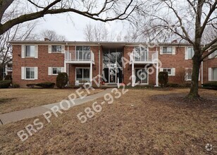 Building Photo - Charming 2-Bedroom Condo in Clinton Twp. –...