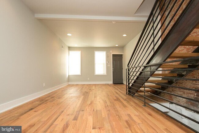 Building Photo - 1713 Fernon St