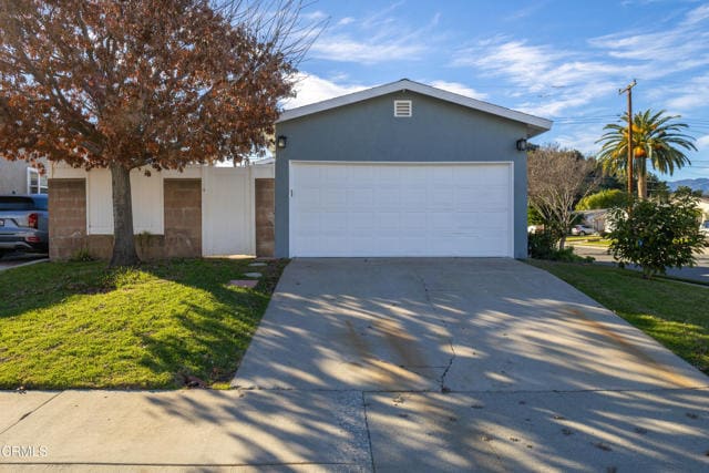 Building Photo - 1720 E Linfield St