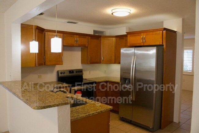 Building Photo - 5948 Mckee Lake Dr N