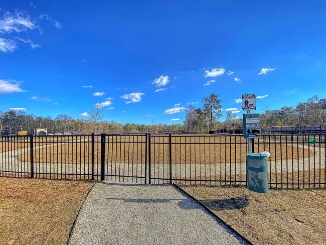 Building Photo - Charming Home in the Heart of Summerville!