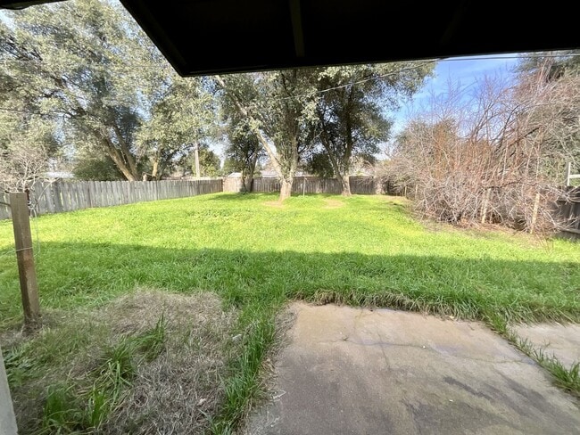 Building Photo - Cottonwood