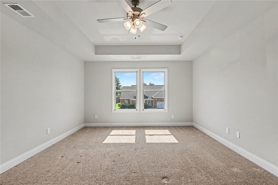 Building Photo - 350 McGiboney Ln