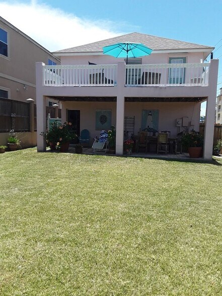 Building Photo - 108 W Capricorn Dr