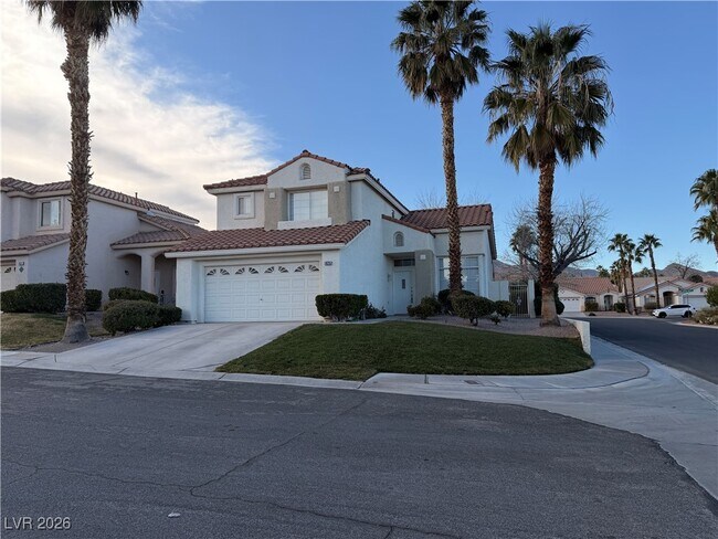 Building Photo - 1825 Sierra Oaks Ln