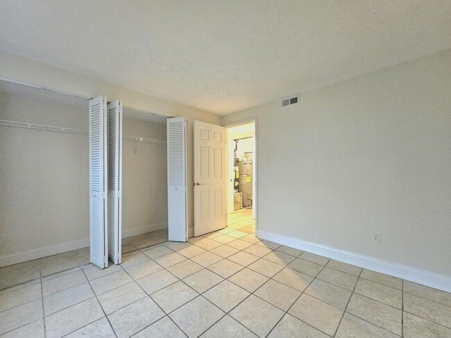 Building Photo - 8386 Brockham Dr