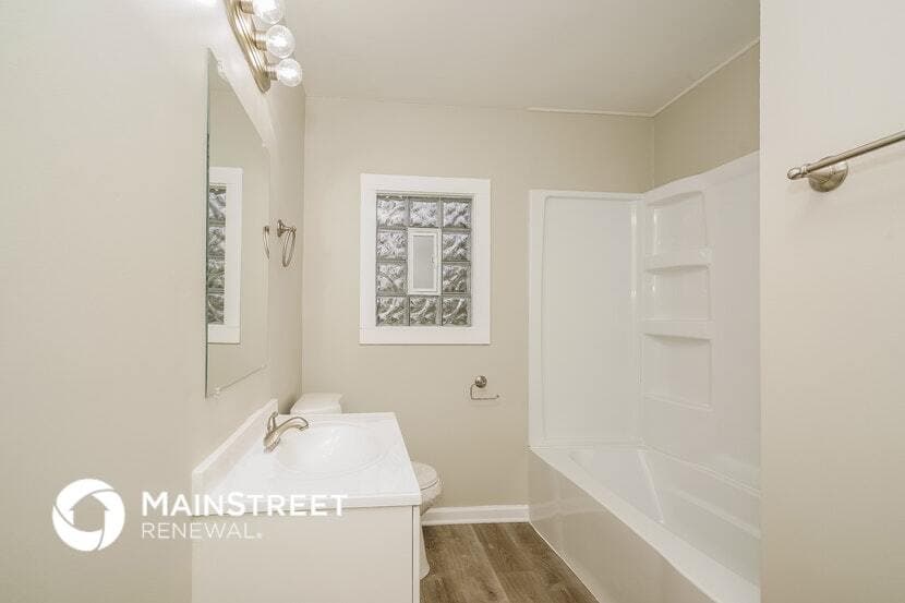 Building Photo - 3428 N Riley Ave