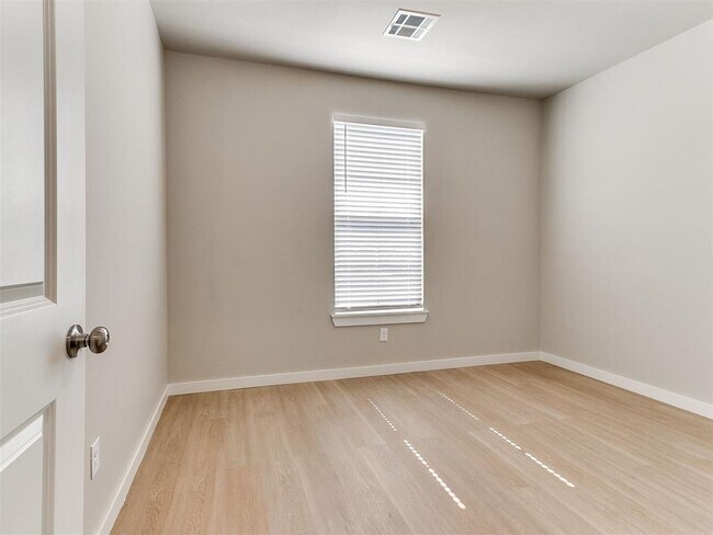 Building Photo - 8313 NW 163rd Ter