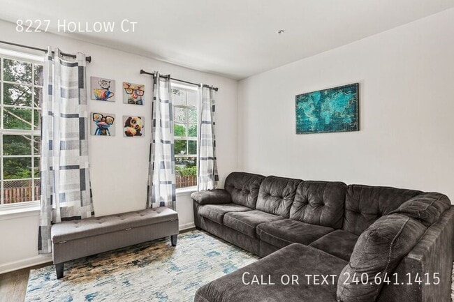Building Photo - 8227 Hollow Ct
