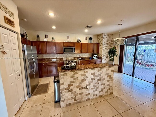 Building Photo - 11922 SW 154th Path