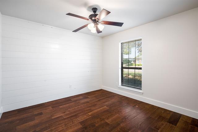 Building Photo - 1824 Huron Trail