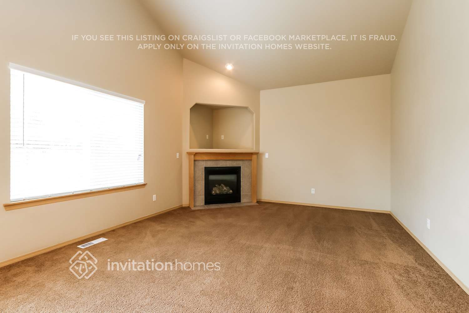 Building Photo - 18560 96th Ave E