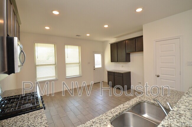 Building Photo - 5602 Tabula Rasa Dr
