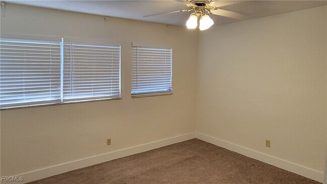 Building Photo - 5638 Riverside Dr