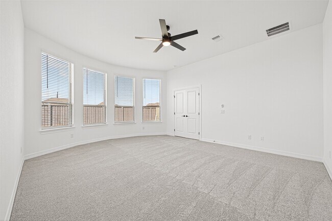 Building Photo - 5210 Hazel Vis Ln