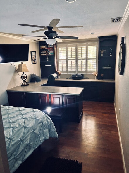 Building Photo - 3312 SE 6th St