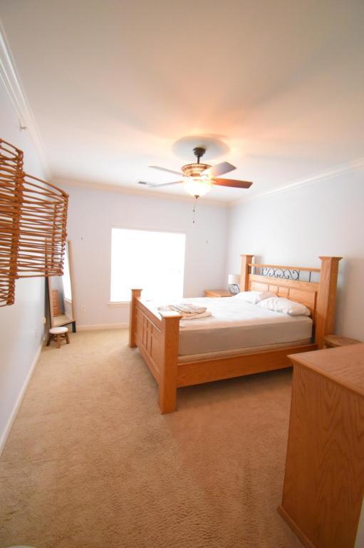 Building Photo - 16423 Golden River Ln